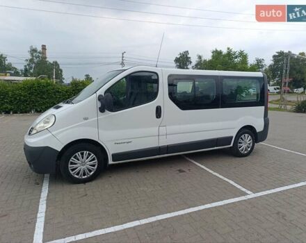 Белый Рено Трафик, объемом двигателя 2 л и пробегом 290 тыс. км за 13300 $, фото 7 на Automoto.ua