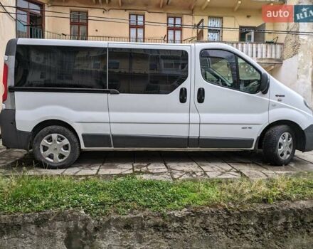 Белый Рено Трафик, объемом двигателя 2 л и пробегом 271 тыс. км за 12500 $, фото 9 на Automoto.ua