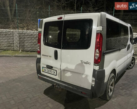 Белый Рено Трафик, объемом двигателя 2 л и пробегом 257 тыс. км за 8000 $, фото 18 на Automoto.ua