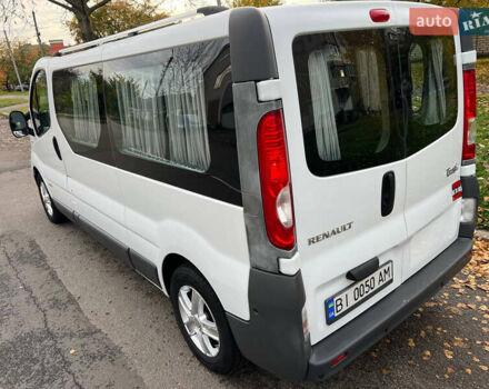 Белый Рено Трафик, объемом двигателя 2 л и пробегом 149 тыс. км за 12700 $, фото 2 на Automoto.ua