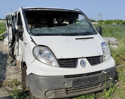 Белый Рено Трафик, объемом двигателя 2 л и пробегом 178 тыс. км за 3500 $, фото 1 на Automoto.ua