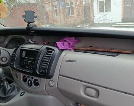 Белый Рено Трафик, объемом двигателя 1.9 л и пробегом 334 тыс. км за 11500 $, фото 3 на Automoto.ua