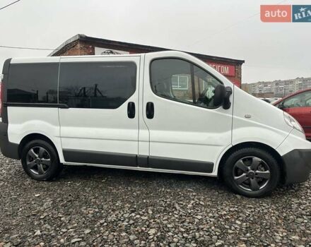 Білий Рено Трафік, об'ємом двигуна 2 л та пробігом 386 тис. км за 10900 $, фото 5 на Automoto.ua