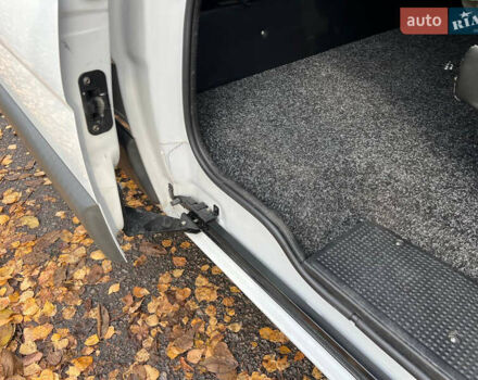Белый Рено Трафик, объемом двигателя 2 л и пробегом 149 тыс. км за 12700 $, фото 21 на Automoto.ua