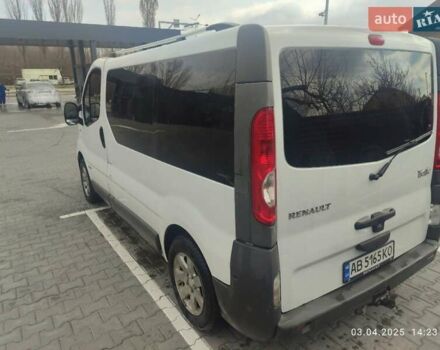 Белый Рено Трафик, объемом двигателя 2 л и пробегом 325 тыс. км за 10500 $, фото 3 на Automoto.ua