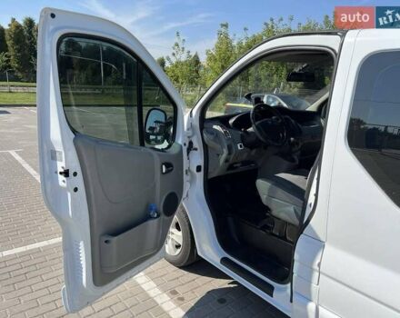 Білий Рено Трафік, об'ємом двигуна 2 л та пробігом 280 тис. км за 10700 $, фото 10 на Automoto.ua
