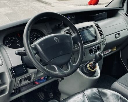 Белый Рено Трафик, объемом двигателя 2 л и пробегом 450 тыс. км за 12200 $, фото 9 на Automoto.ua