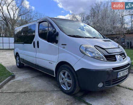 Белый Рено Трафик, объемом двигателя 2 л и пробегом 329 тыс. км за 12800 $, фото 11 на Automoto.ua