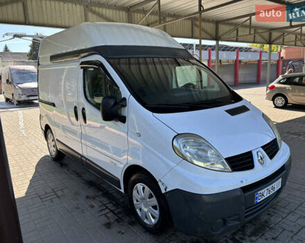 Белый Рено Трафик, объемом двигателя 2 л и пробегом 296 тыс. км за 7990 $, фото 1 на Automoto.ua