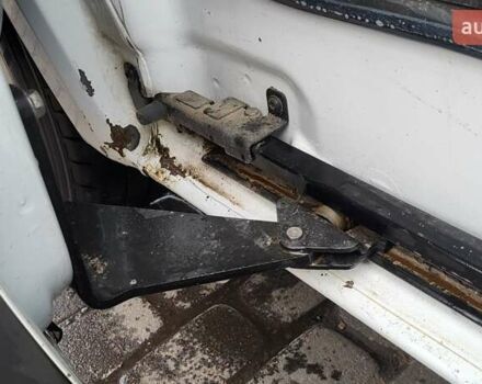 Рено Трафик 2011 в Ровно на Automoto.ua Белый Рено Трафик, объемом двигателя 2 л и пробегом 402 тыс. км за 11200 $, фото 15 на Automoto.ua