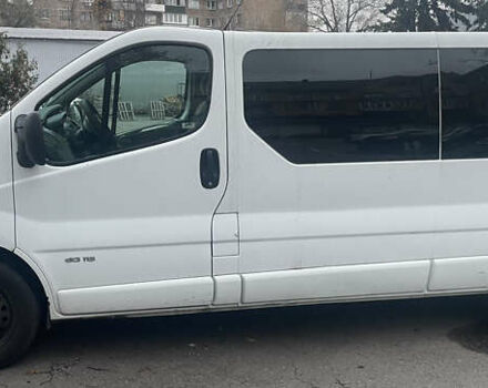 Белый Рено Трафик, объемом двигателя 2 л и пробегом 385 тыс. км за 12000 $, фото 6 на Automoto.ua