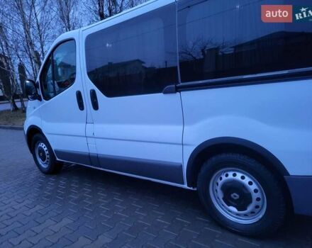 Белый Рено Трафик, объемом двигателя 2 л и пробегом 207 тыс. км за 11890 $, фото 24 на Automoto.ua