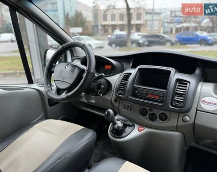 Білий Рено Трафік, об'ємом двигуна 2 л та пробігом 385 тис. км за 11000 $, фото 10 на Automoto.ua