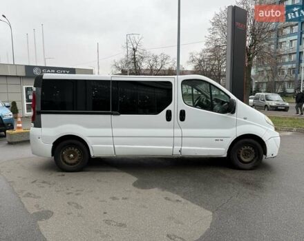 Білий Рено Трафік, об'ємом двигуна 2 л та пробігом 385 тис. км за 11000 $, фото 7 на Automoto.ua