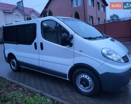 Белый Рено Трафик, объемом двигателя 2 л и пробегом 207 тыс. км за 11890 $, фото 13 на Automoto.ua
