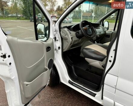 Белый Рено Трафик, объемом двигателя 2 л и пробегом 386 тыс. км за 10950 $, фото 11 на Automoto.ua