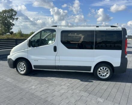 Белый Рено Трафик, объемом двигателя 2 л и пробегом 393 тыс. км за 9800 $, фото 4 на Automoto.ua