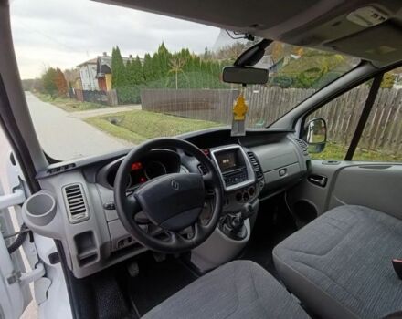 Білий Рено Трафік, об'ємом двигуна 2 л та пробігом 209 тис. км за 9899 $, фото 11 на Automoto.ua