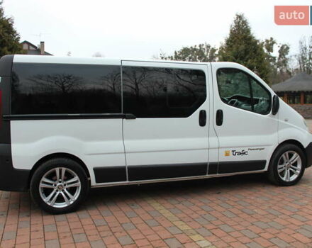 Белый Рено Трафик, объемом двигателя 2 л и пробегом 272 тыс. км за 13598 $, фото 6 на Automoto.ua