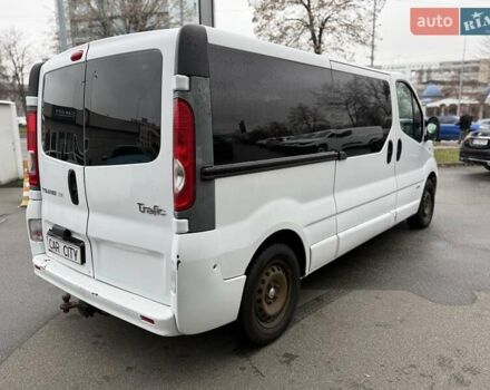 Білий Рено Трафік, об'ємом двигуна 2 л та пробігом 385 тис. км за 11000 $, фото 6 на Automoto.ua