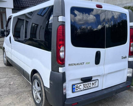 Белый Рено Трафик, объемом двигателя 2 л и пробегом 329 тыс. км за 12800 $, фото 12 на Automoto.ua