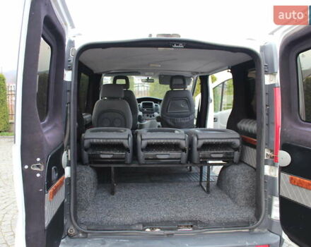 Белый Рено Трафик, объемом двигателя 2 л и пробегом 283 тыс. км за 11550 $, фото 20 на Automoto.ua