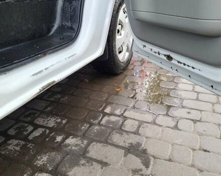 Рено Трафик 2011 в Ровно на Automoto.ua Белый Рено Трафик, объемом двигателя 2 л и пробегом 402 тыс. км за 11200 $, фото 14 на Automoto.ua