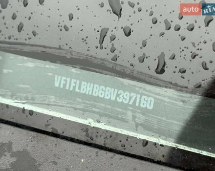 Білий Рено Трафік, об'ємом двигуна 2 л та пробігом 385 тис. км за 11000 $, фото 27 на Automoto.ua