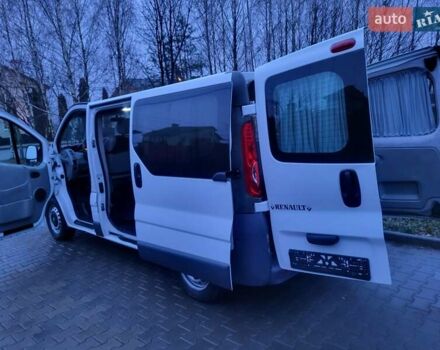 Белый Рено Трафик, объемом двигателя 2 л и пробегом 207 тыс. км за 11890 $, фото 45 на Automoto.ua