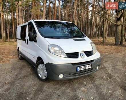 Белый Рено Трафик, объемом двигателя 2 л и пробегом 325 тыс. км за 9400 $, фото 1 на Automoto.ua
