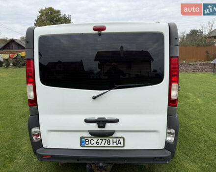 Білий Рено Трафік, об'ємом двигуна 2 л та пробігом 285 тис. км за 12600 $, фото 3 на Automoto.ua
