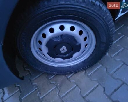 Белый Рено Трафик, объемом двигателя 2 л и пробегом 207 тыс. км за 11890 $, фото 114 на Automoto.ua