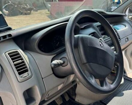 Белый Рено Трафик, объемом двигателя 2 л и пробегом 300 тыс. км за 12800 $, фото 31 на Automoto.ua