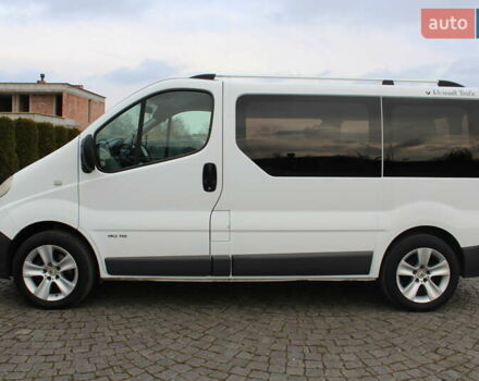Белый Рено Трафик, объемом двигателя 2 л и пробегом 283 тыс. км за 11550 $, фото 3 на Automoto.ua