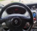 Белый Рено Трафик, объемом двигателя 2.5 л и пробегом 182 тыс. км за 7200 $, фото 5 на Automoto.ua