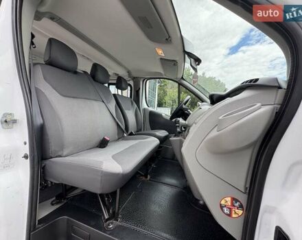 Белый Рено Трафик, объемом двигателя 2 л и пробегом 220 тыс. км за 14690 $, фото 24 на Automoto.ua