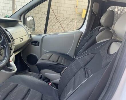 Белый Рено Трафик, объемом двигателя 2 л и пробегом 292 тыс. км за 10500 $, фото 2 на Automoto.ua