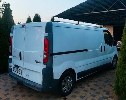Білий Рено Трафік, об'ємом двигуна 2.5 л та пробігом 330 тис. км за 9800 $, фото 1 на Automoto.ua