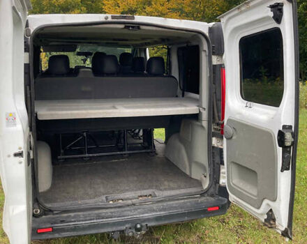 Білий Рено Трафік, об'ємом двигуна 2 л та пробігом 271 тис. км за 11500 $, фото 9 на Automoto.ua