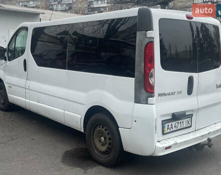 Белый Рено Трафик, объемом двигателя 2 л и пробегом 385 тыс. км за 12000 $, фото 1 на Automoto.ua