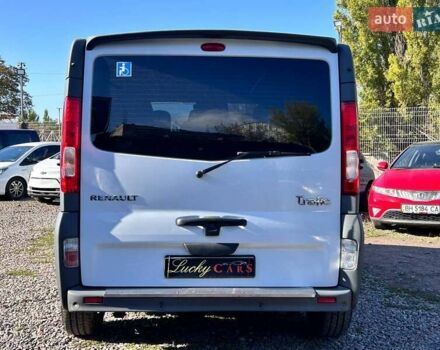 Белый Рено Трафик, объемом двигателя 2.5 л и пробегом 257 тыс. км за 12200 $, фото 5 на Automoto.ua
