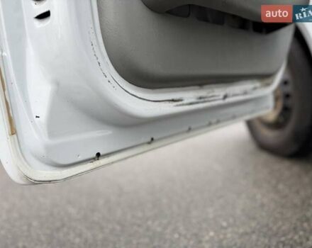 Білий Рено Трафік, об'ємом двигуна 2 л та пробігом 385 тис. км за 11000 $, фото 21 на Automoto.ua