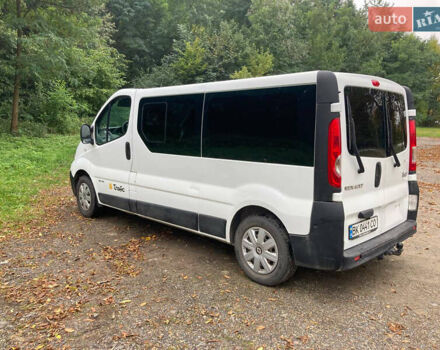 Білий Рено Трафік, об'ємом двигуна 2 л та пробігом 271 тис. км за 11500 $, фото 6 на Automoto.ua