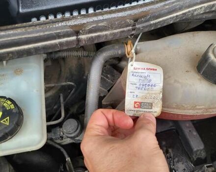 Рено Трафик 2011 в Ровно на Automoto.ua Белый Рено Трафик, объемом двигателя 2 л и пробегом 402 тыс. км за 11200 $, фото 31 на Automoto.ua