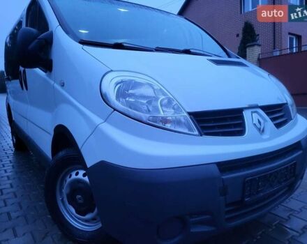 Белый Рено Трафик, объемом двигателя 2 л и пробегом 207 тыс. км за 11890 $, фото 3 на Automoto.ua