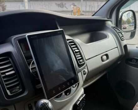 Білий Рено Трафік, об'ємом двигуна 2.5 л та пробігом 340 тис. км за 10999 $, фото 6 на Automoto.ua