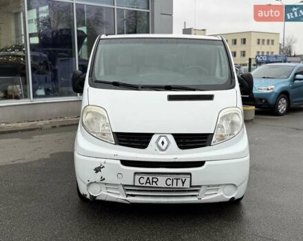 Білий Рено Трафік, об'ємом двигуна 2 л та пробігом 385 тис. км за 11000 $, фото 1 на Automoto.ua