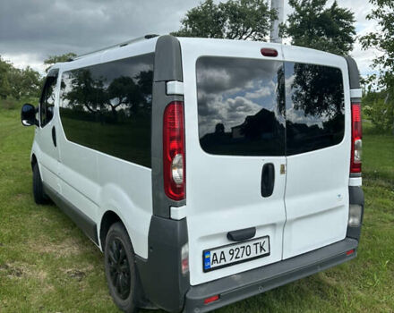 Белый Рено Трафик, объемом двигателя 2 л и пробегом 300 тыс. км за 9300 $, фото 8 на Automoto.ua
