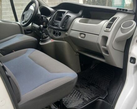 Белый Рено Трафик, объемом двигателя 2 л и пробегом 317 тыс. км за 8745 $, фото 6 на Automoto.ua