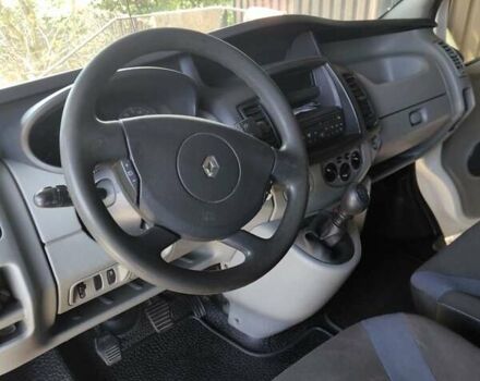 Белый Рено Трафик, объемом двигателя 2 л и пробегом 379 тыс. км за 9500 $, фото 9 на Automoto.ua